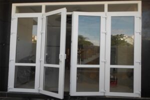 Báo giá thi công làm cửa nhựa lõi thép eurowindow